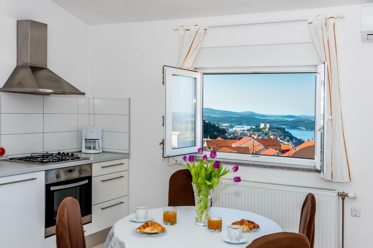 Apartment Anamarija With Sea View Šibenik Extérieur photo