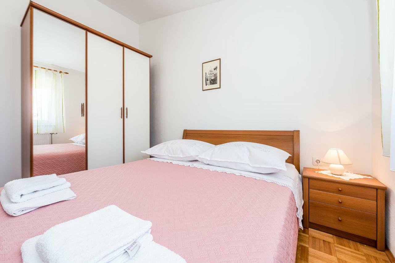 Apartment Anamarija With Sea View Šibenik Extérieur photo